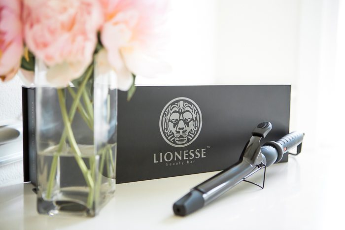 lionesse ceramic curling iron-dallas blogger-beauty review