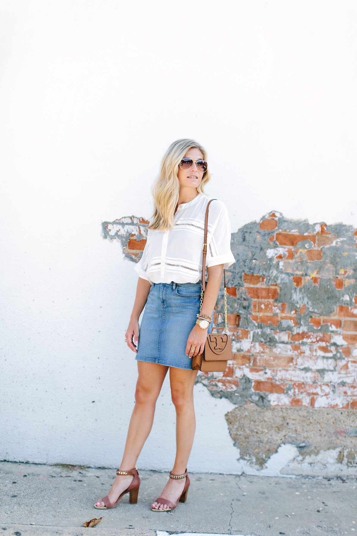 denim skirt-white blouse-Tory Burch tan crossbody-dallas fashion blogger