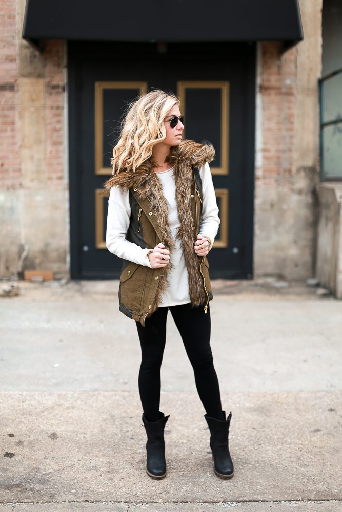 faux fur collared vest-off white sweater-winter outfit-fur vest outfit ideas-dallas fashion blogger