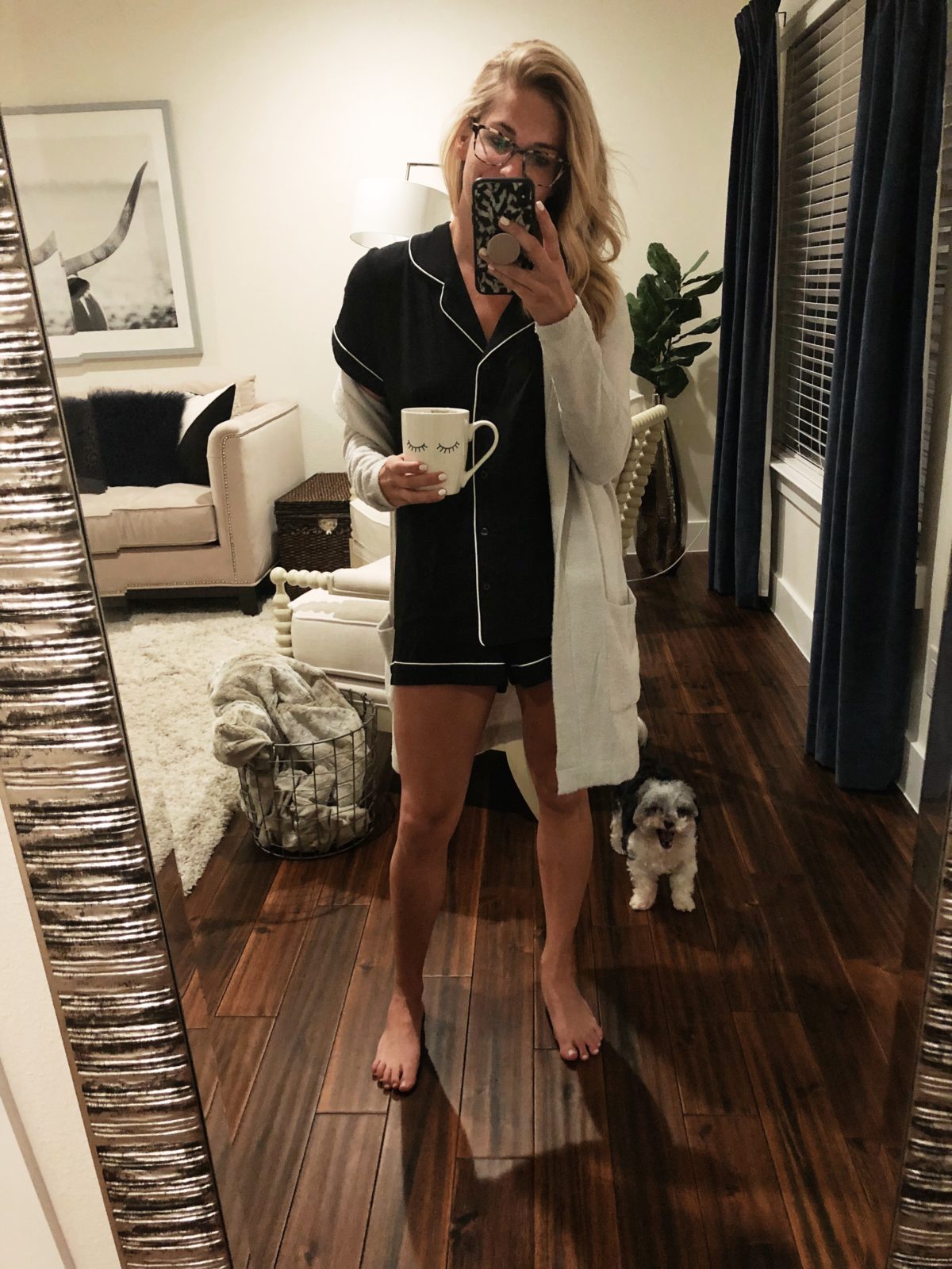 woman wearing Nordstrom 'Moonlight' Short Pajamas from Nordstrom Anniversary Sale 2018 Top Picks