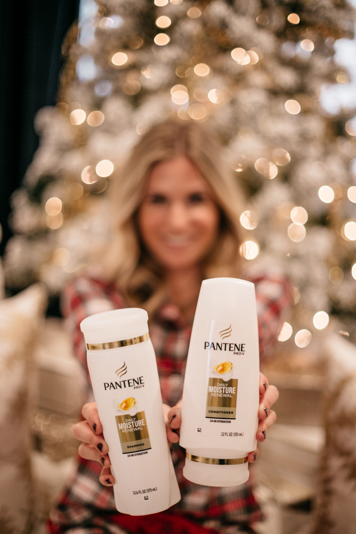 One Small Blonde - Pantene Daily Moisture Renewal Shampoo and Conditioner 