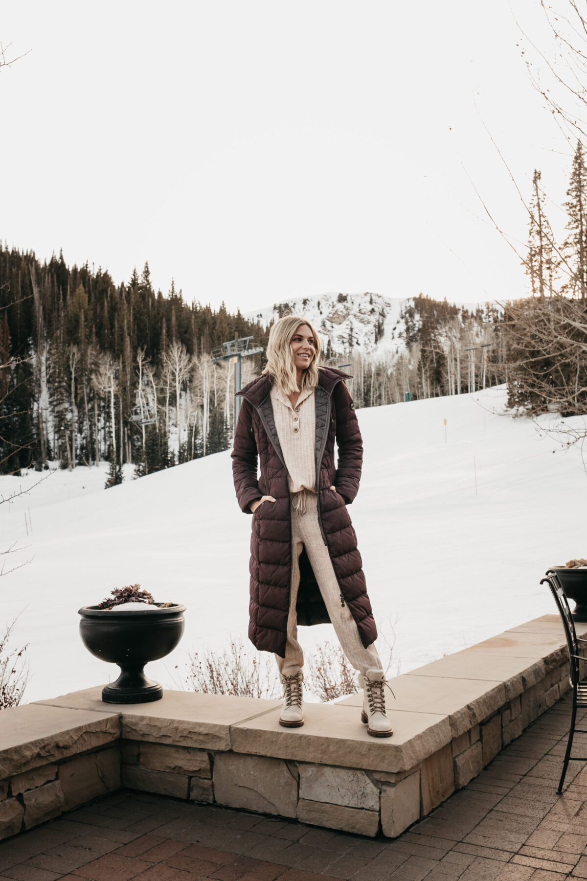 WHAT TO PACK FOR A SKI TRIP 